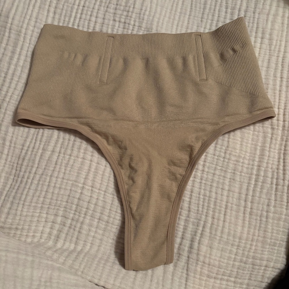 Shaping underwear - thong, size medium
